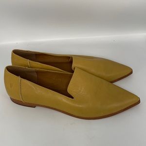 Frye Leather Ballet Flat Pointed Toe Size 11  NEVER WORN